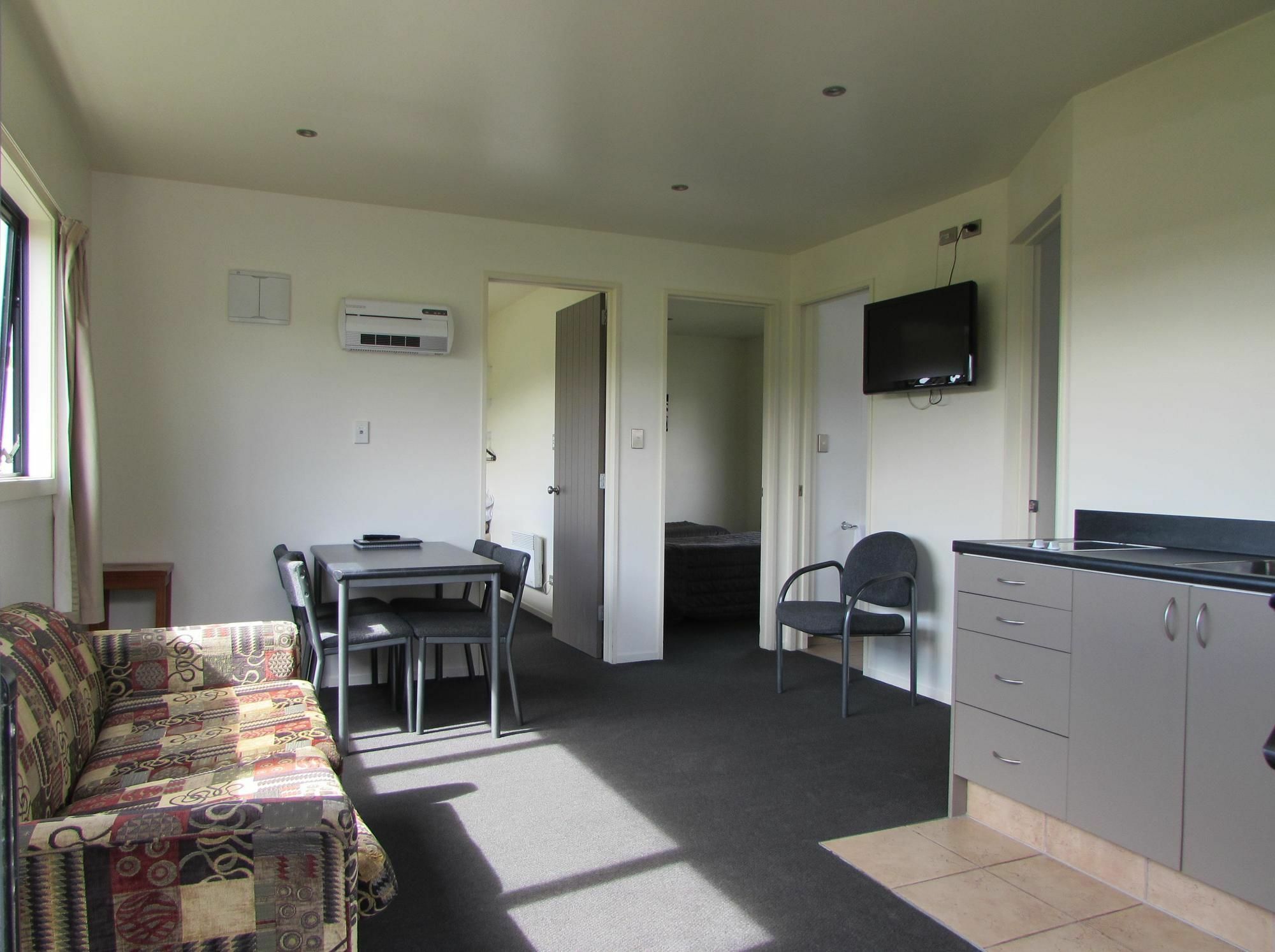 Dunedin Holiday Park Экстерьер фото